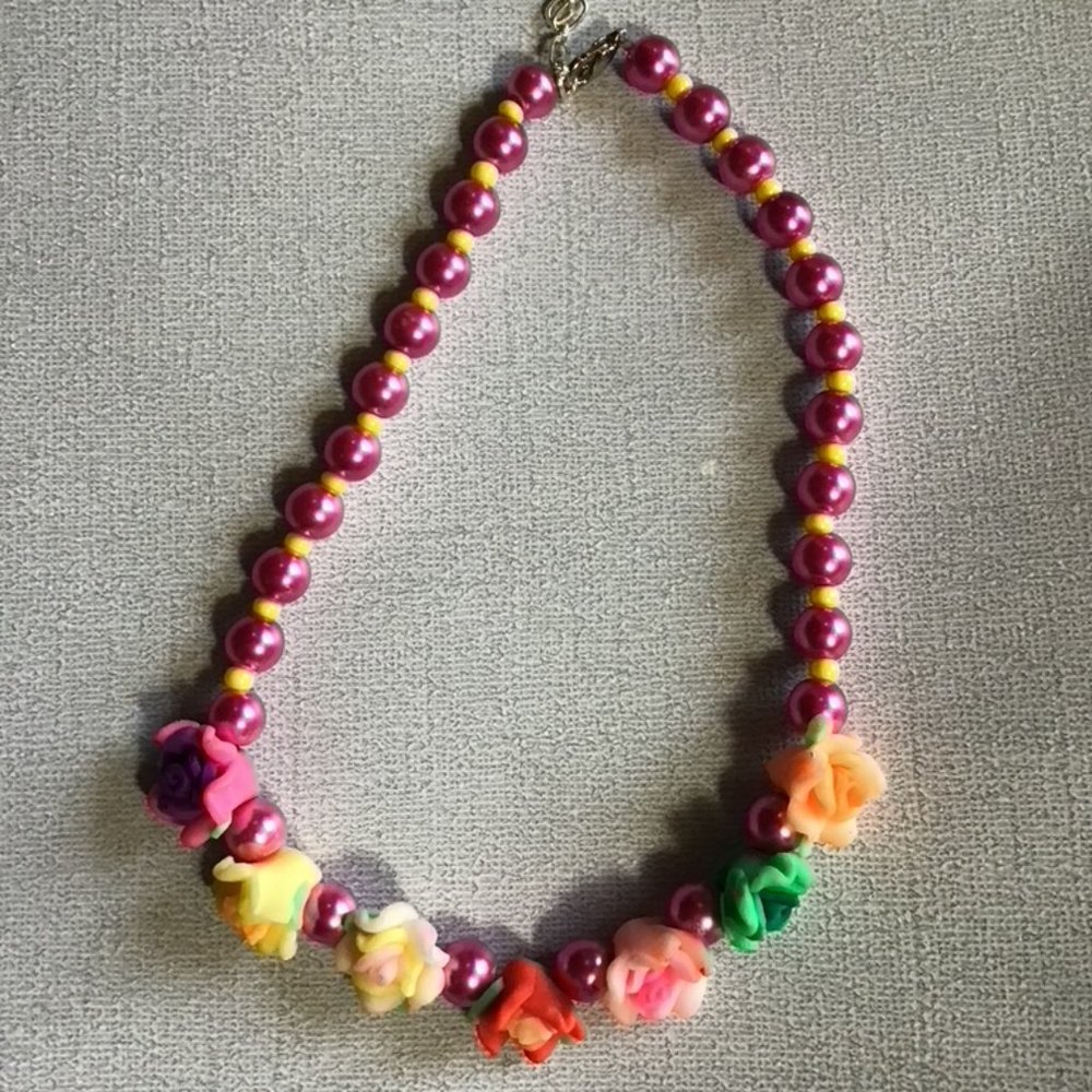 Pretty Colorful Floral Necklace/Choker 14" With2" Chain Extender.